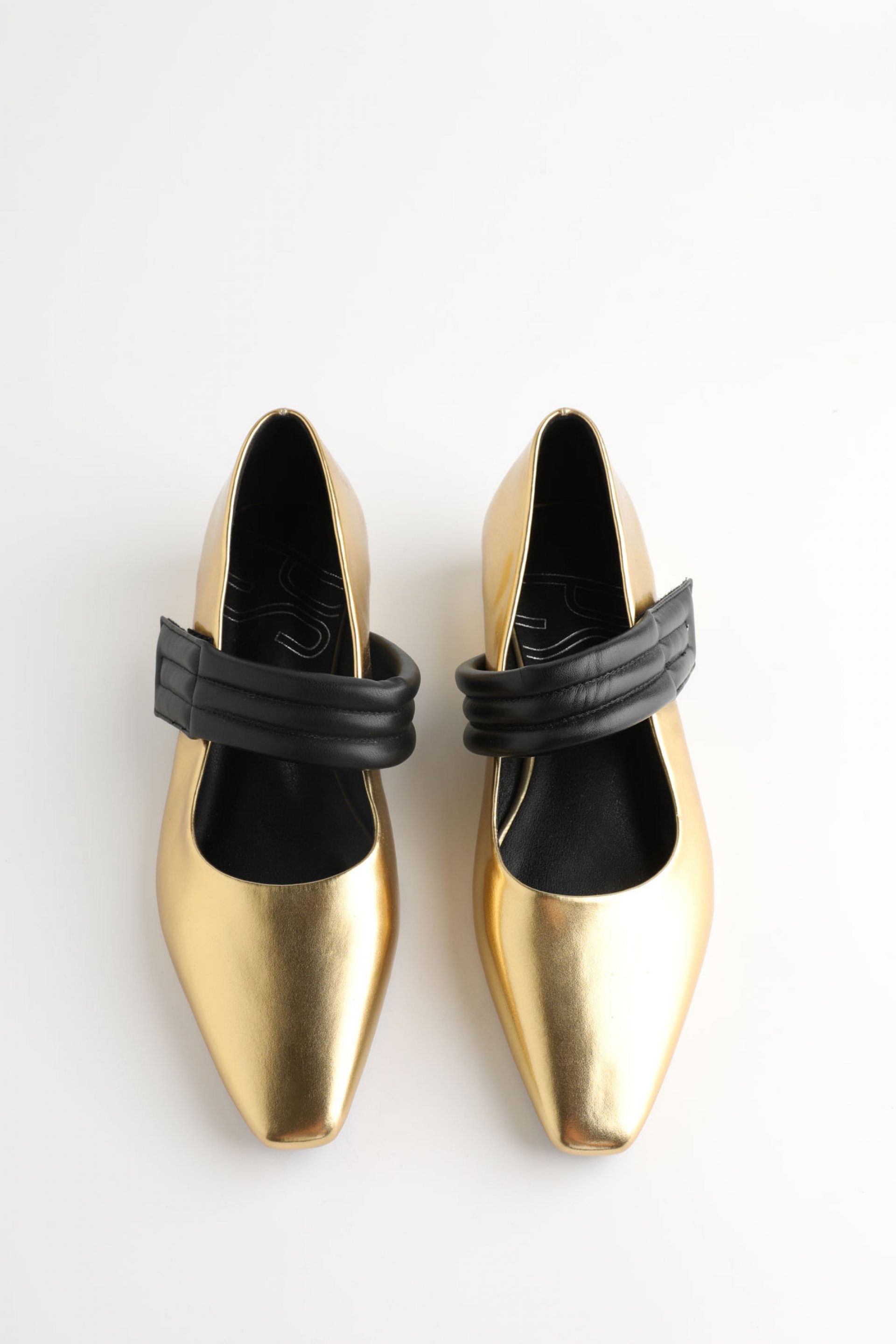 ZLATNE BALETANKE SA CRNIM KAIŠEM – PS Fashion, ZLATNE BALETANKE SA CRNIM KAIŠEM