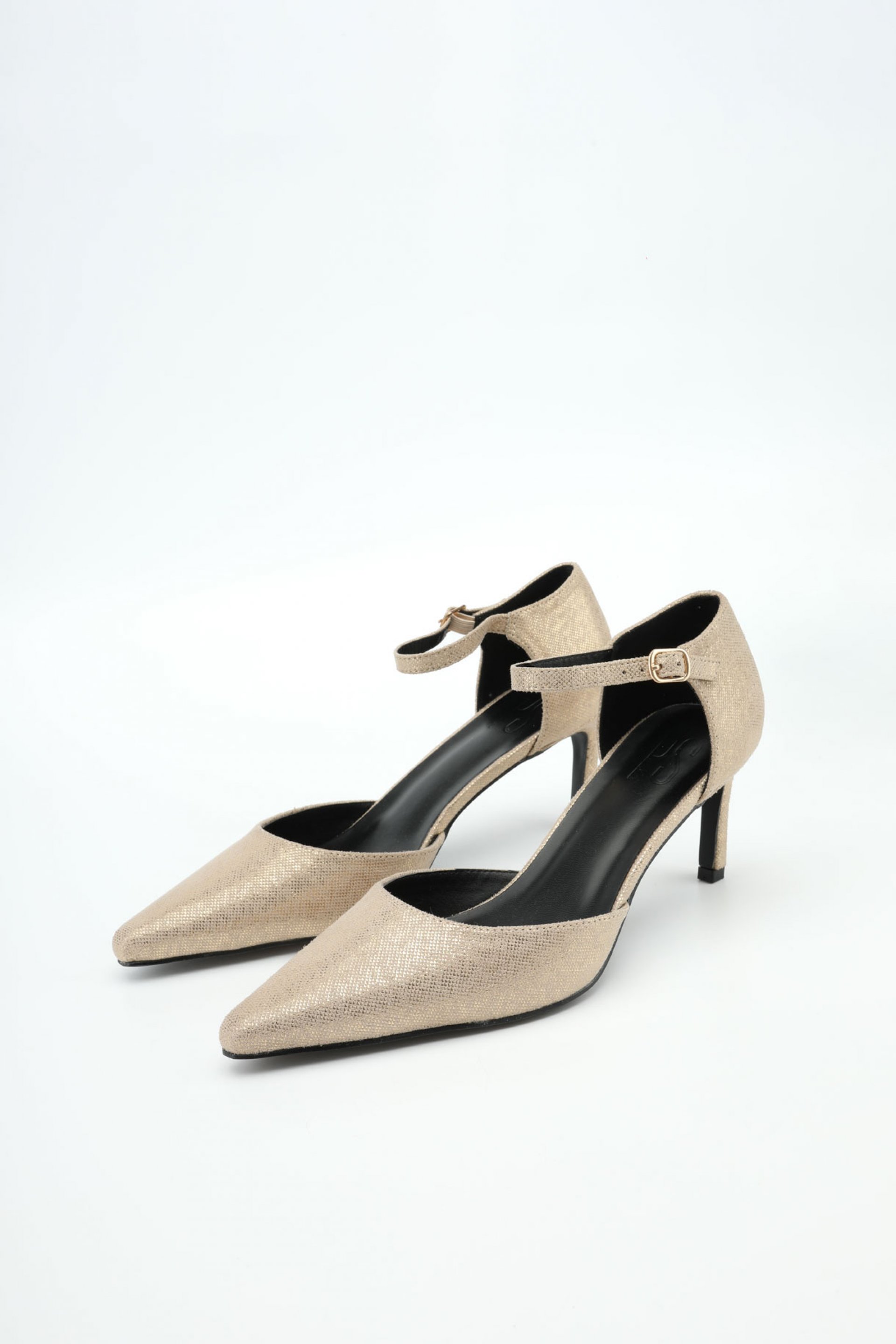 ZLATNE CIPELE NA ŠTIKLU SA KAIŠČIĆEM – PS Fashion, ZLATNE CIPELE NA ŠTIKLU SA KAIŠČIĆEM