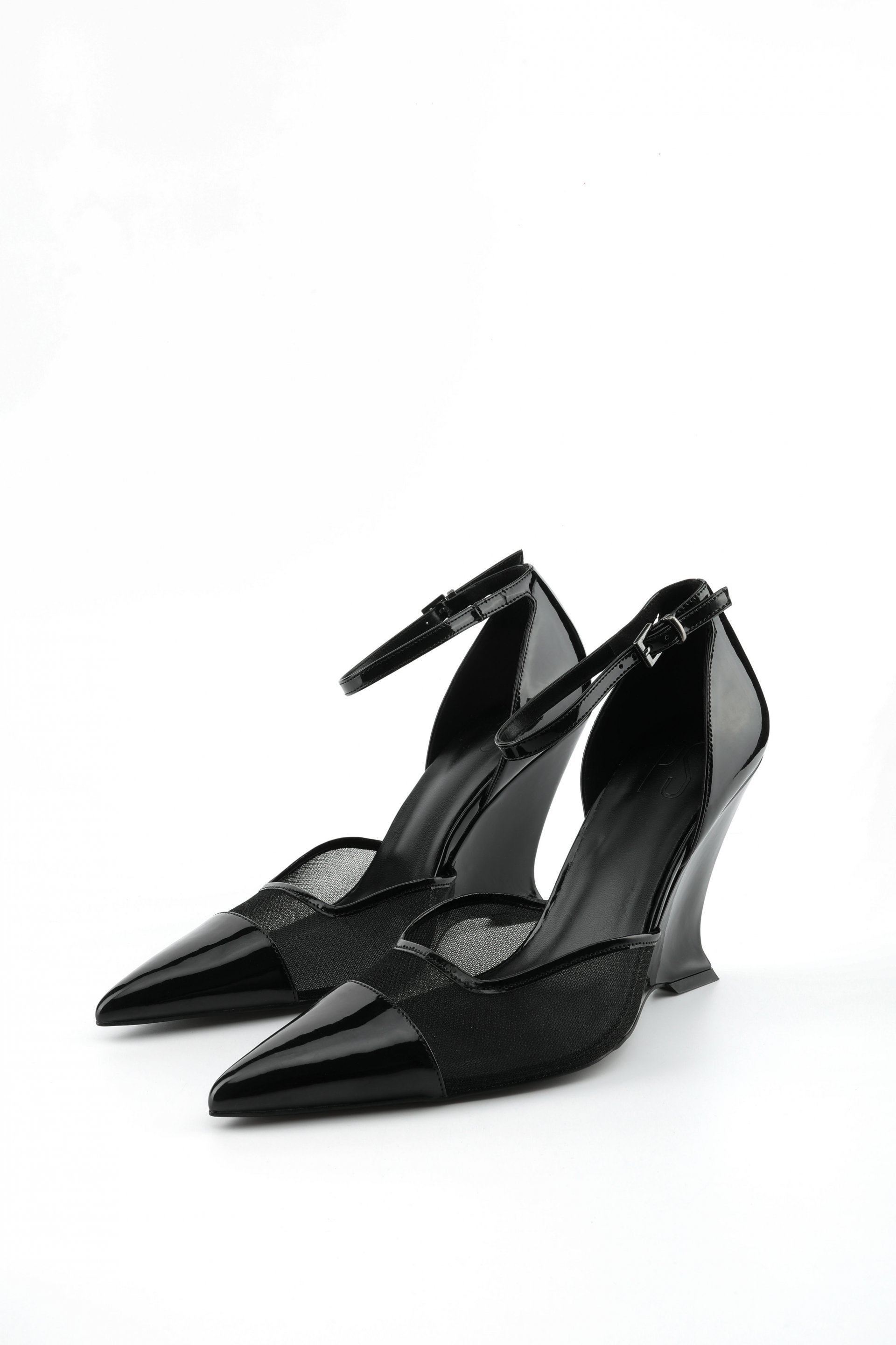 CRNE SALONKE NA PUNU PETU SA KAIŠIĆEM – PS Fashion, CRNE SALONKE NA PUNU PETU SA KAIŠIĆEM