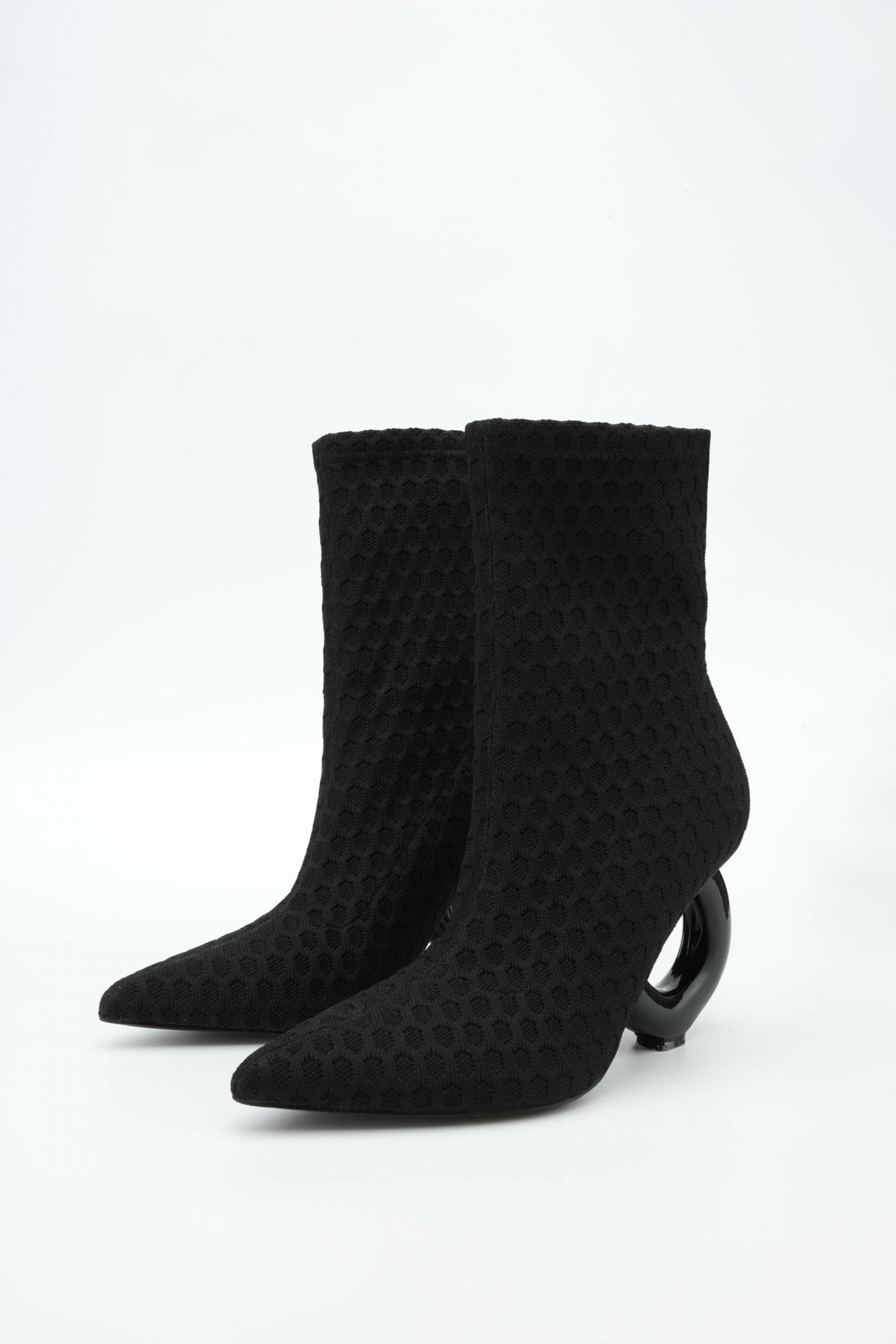 KRATKE ČIZME SA ŠPICASTIM VRHOM I KRUŽNOM POTPETICOM – PS Fashion, KRATKE ČIZME SA ŠPICASTIM VRHOM I KRUŽNOM POTPETICOM