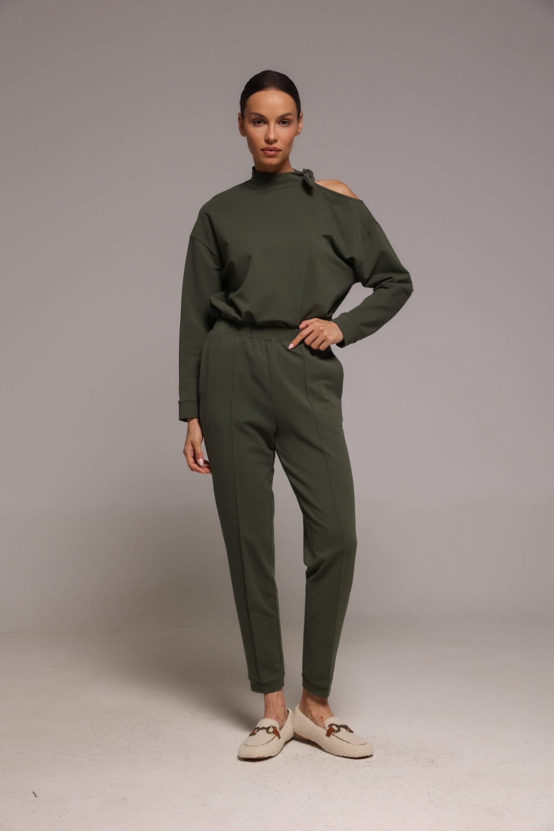 DONJI DEO TRENERKE SA DEKORATIVNIM ŠTEPOM – PS Fashion, DONJI DEO TRENERKE SA DEKORATIVNIM ŠTEPOM