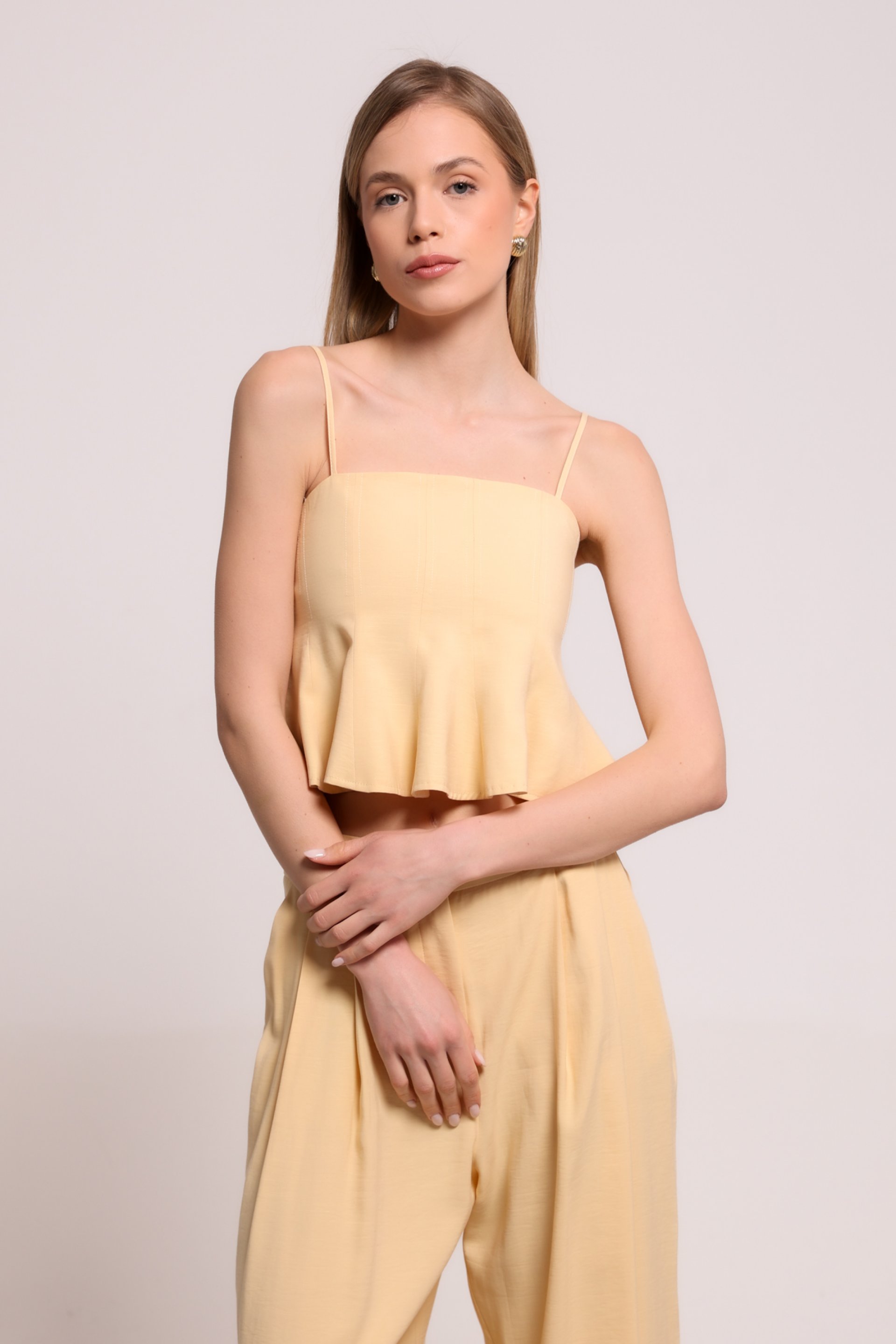 TOP SA PEPLUM DETALJEM – PS Fashion, TOP SA PEPLUM DETALJEM