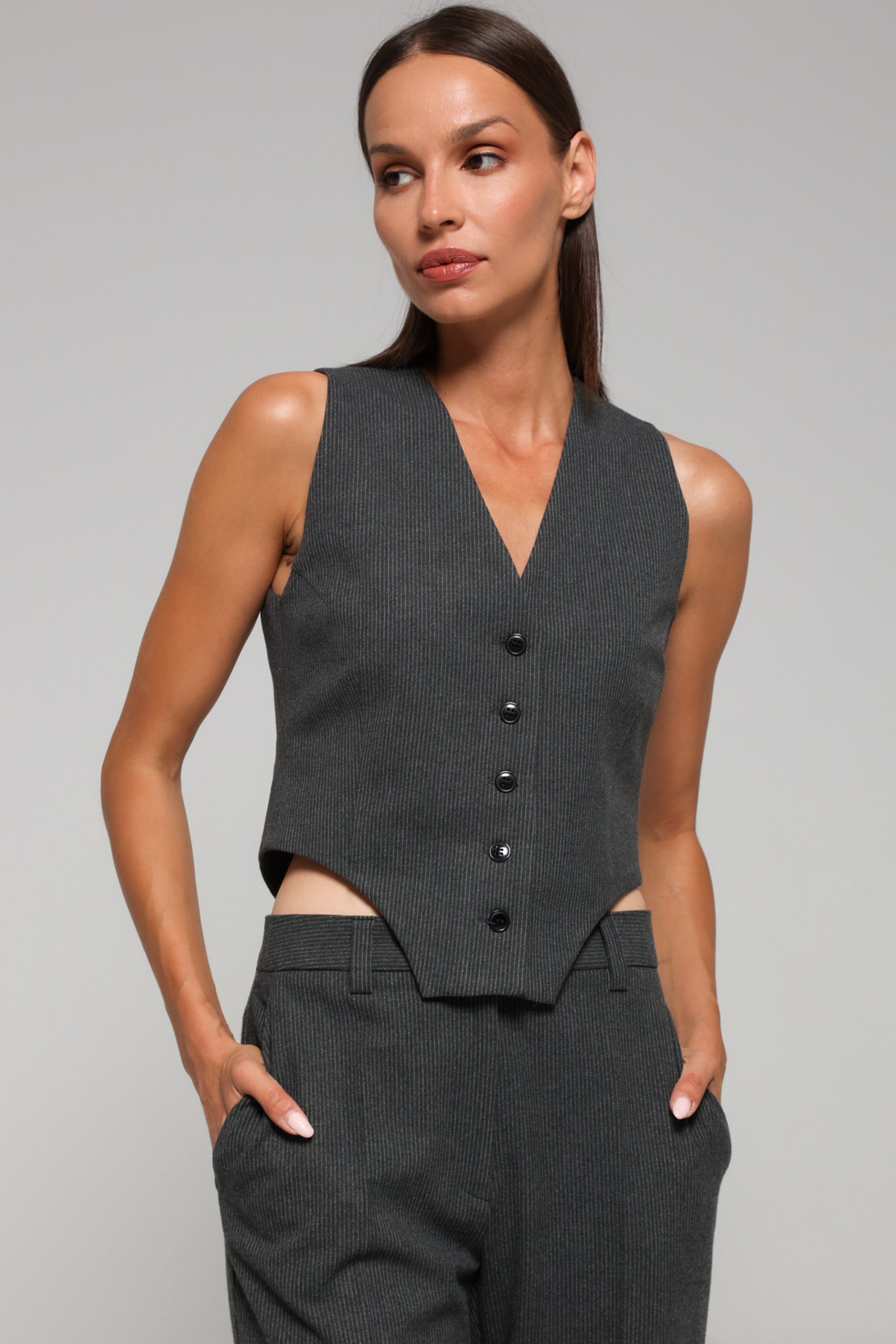 PRSLUK SA ŠPICASTIM DONJIM RUBOM – PS Fashion, PRSLUK SA ŠPICASTIM DONJIM RUBOM