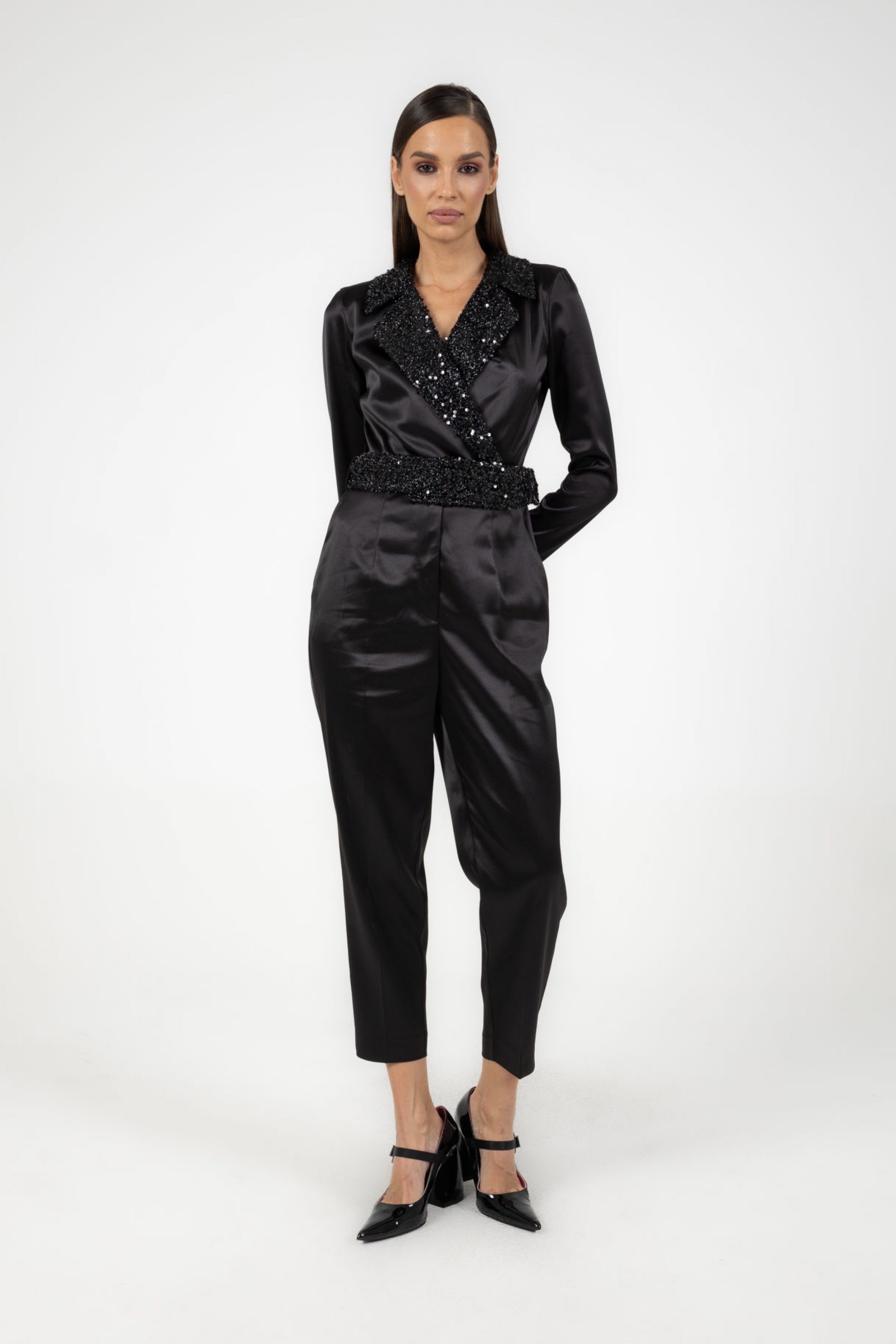 KOMBINEZON SA SVETLUSAVIM DETALJIMA – PS Fashion, KOMBINEZON SA SVETLUSAVIM DETALJIMA