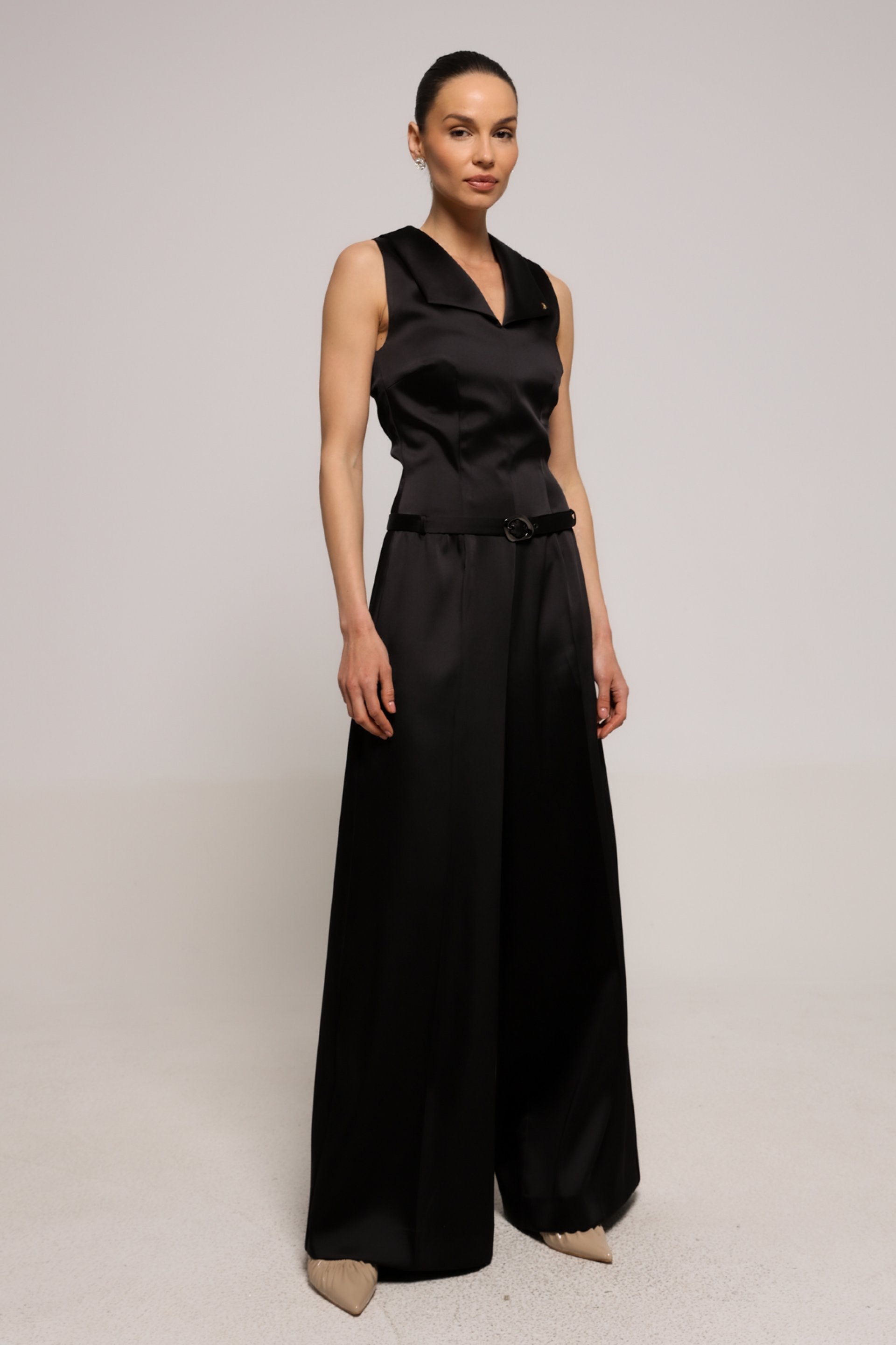 CRNI KOMBINEZON SA ŠIROKIM NOGAVICAMA I KAIŠEM – PS Fashion, CRNI KOMBINEZON SA ŠIROKIM NOGAVICAMA I KAIŠEM