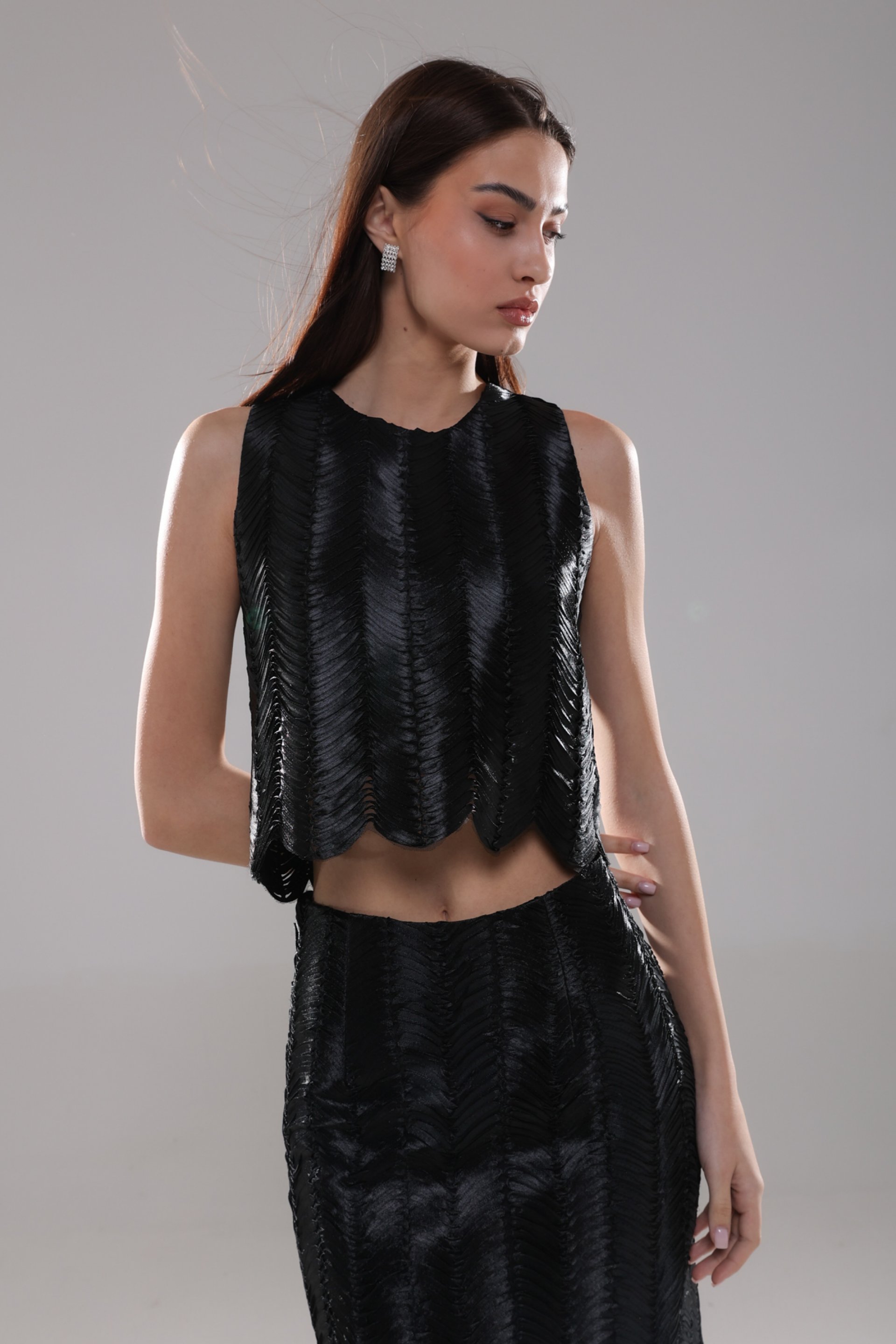 CRNA BLUZA BEZ RUKAVA – PS Fashion, CRNA BLUZA BEZ RUKAVA