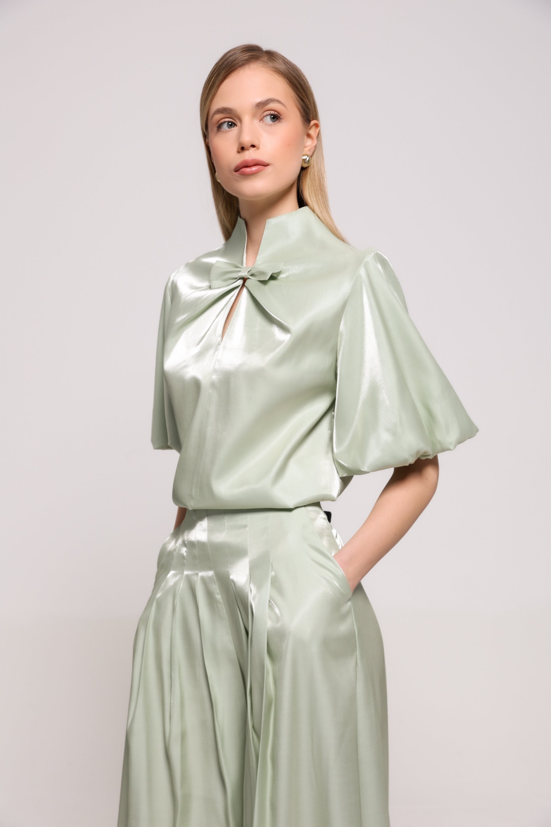 SATENSKA BLUZA SA PUF RUKAVIMA – PS Fashion, SATENSKA BLUZA SA PUF RUKAVIMA 