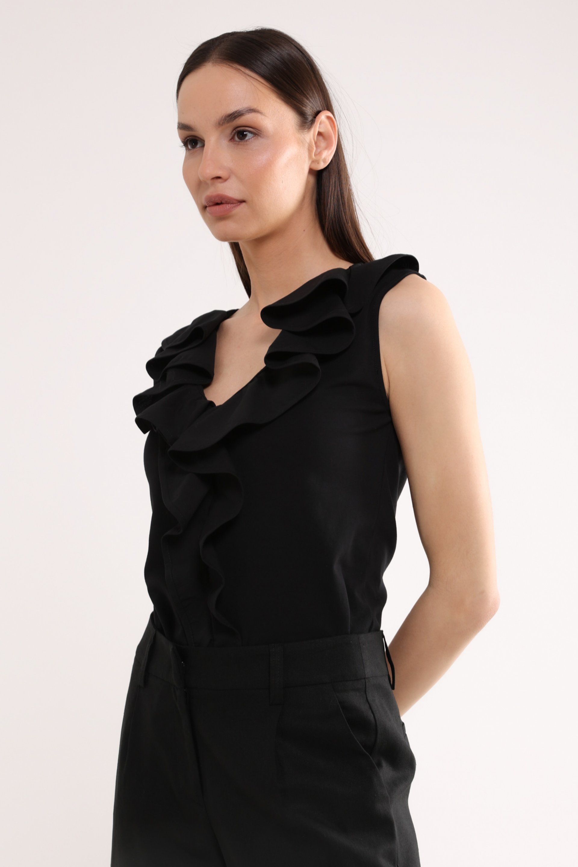 MAJICA BEZ RUKAVA SA KARNERIMA – PS Fashion, MAJICA BEZ RUKAVA SA KARNERIMA