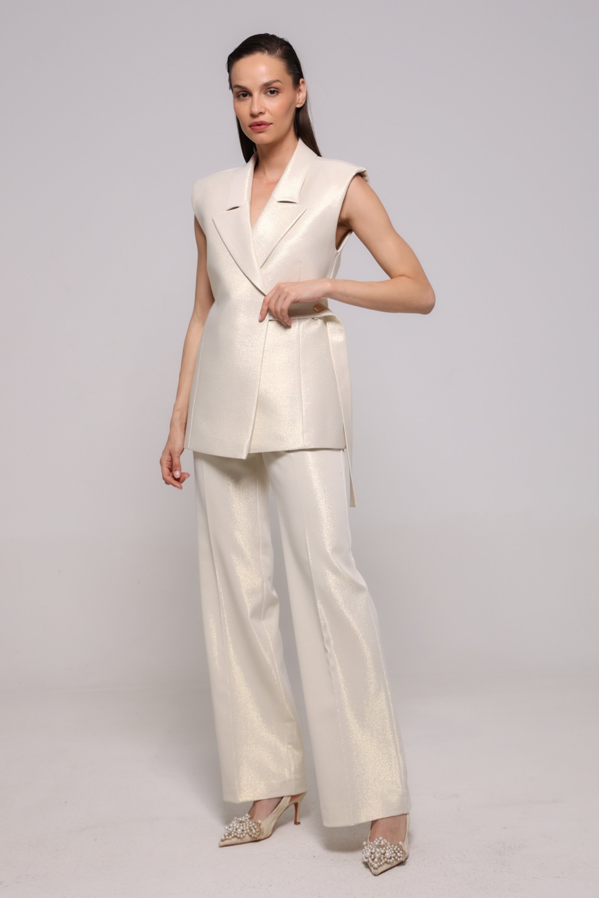 ELEGANTNE PANTALONE SA DISKRETNIM SJAJEM – PS Fashion, ELEGANTNE PANTALONE SA DISKRETNIM SJAJEM