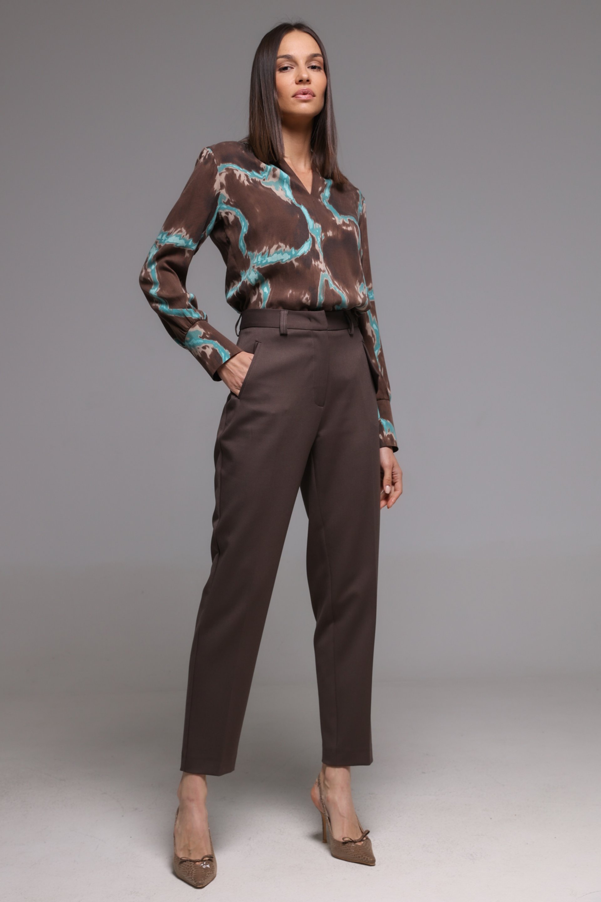 CIGARET PANTALONE SA DEKORATIVNIM DETALJEM – PS Fashion, CIGARET PANTALONE SA DEKORATIVNIM DETALJEM