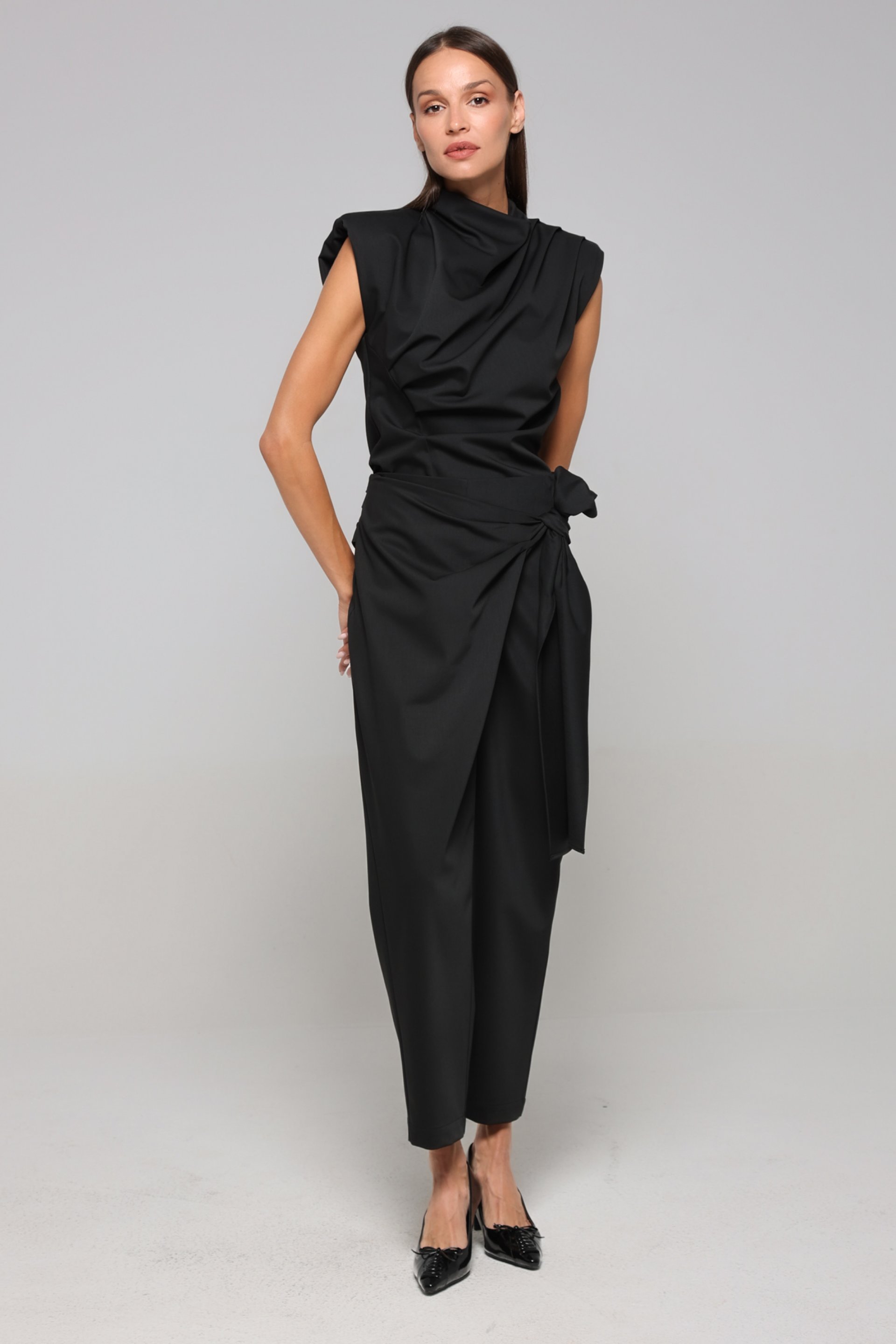 CRNE PANTALONE SA VEZIVANJEM SA STRANE – PS Fashion, CRNE PANTALONE SA VEZIVANJEM SA STRANE