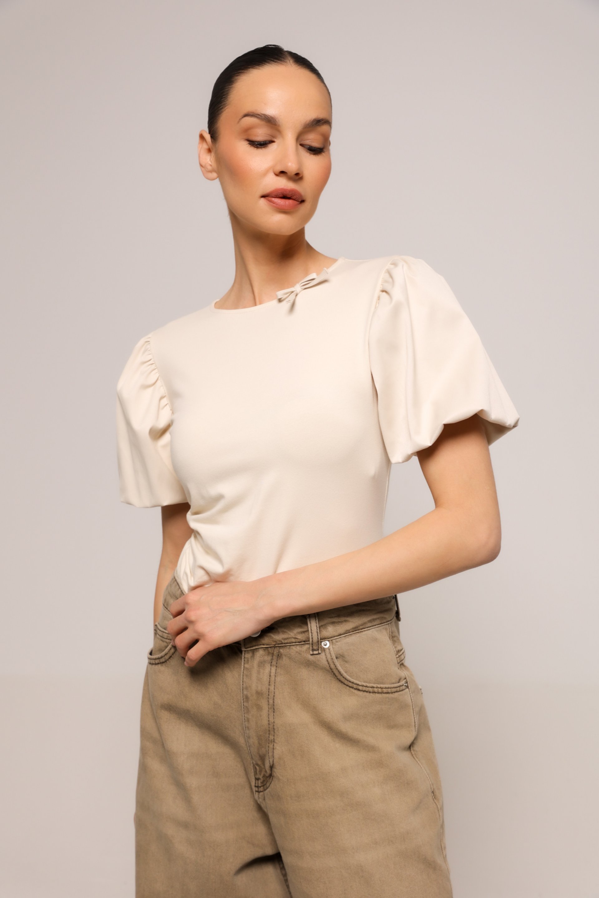 BEŽ MAJICA SA PUF RUKAVIMA – PS Fashion, BEŽ MAJICA SA PUF RUKAVIMA