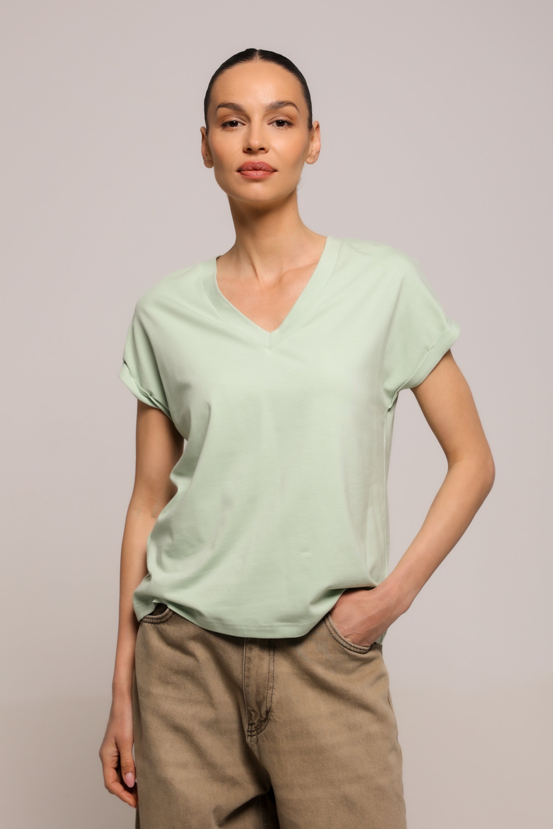 MAJICA KRATKIH RUKAVA SA V-IZREZOM – PS Fashion, MAJICA KRATKIH RUKAVA SA V-IZREZOM