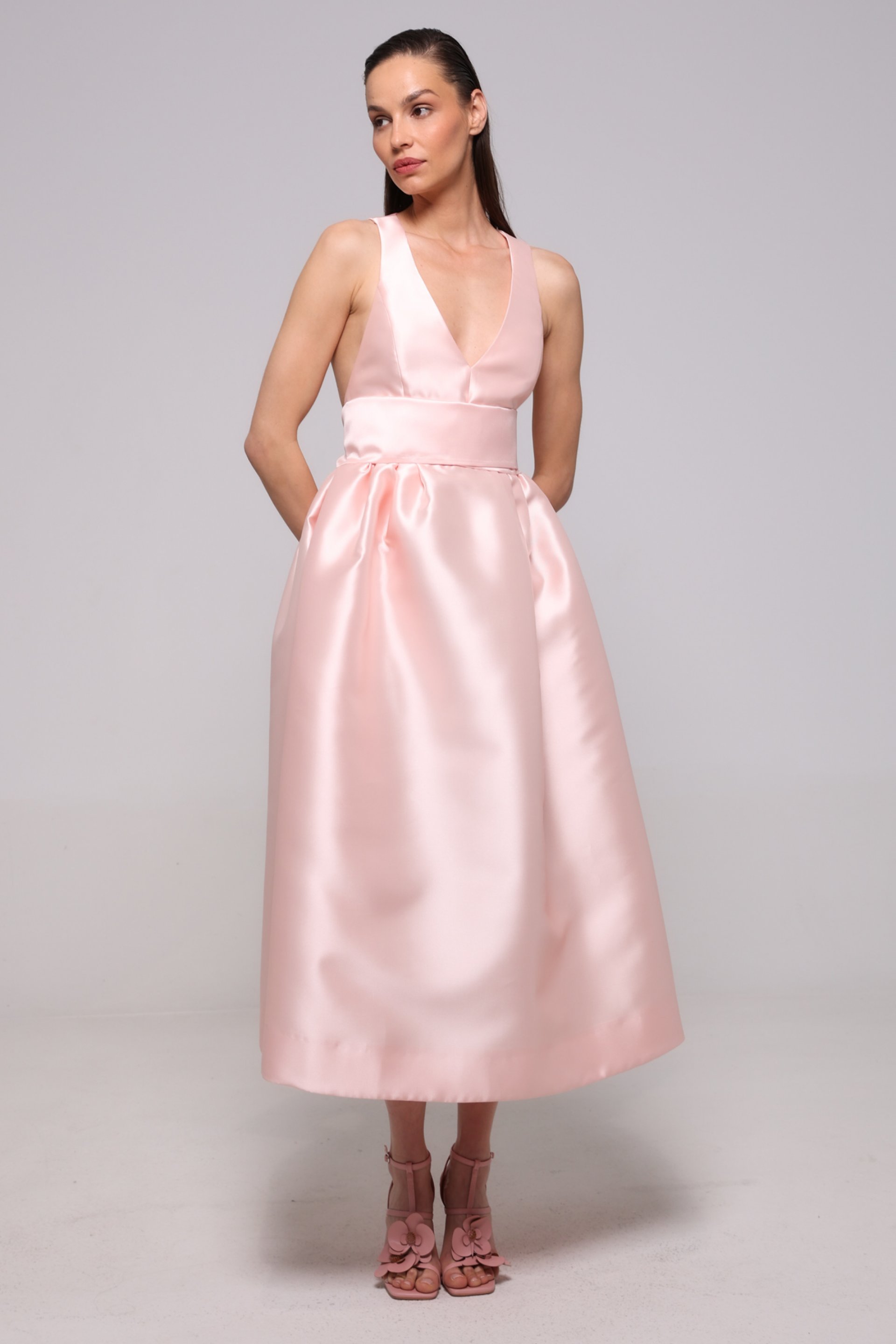 MIDI HALJINA SA V IZREZOM – PS Fashion, MIDI HALJINA SA V IZREZOM