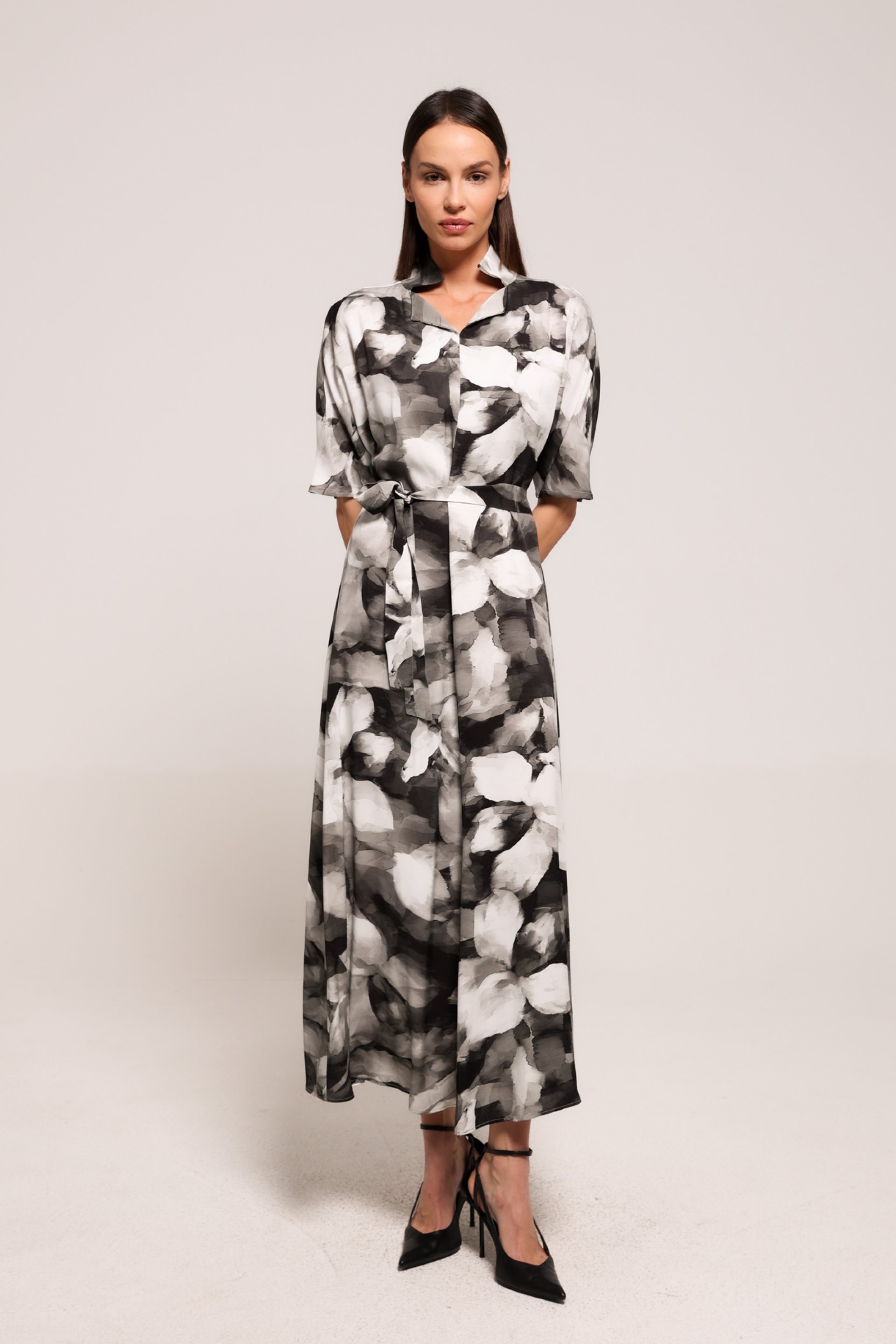 CRNO-BELA HALJINA SA APSTRAKTNIM PRINTOM – PS Fashion, CRNO-BELA HALJINA SA APSTRAKTNIM PRINTOM