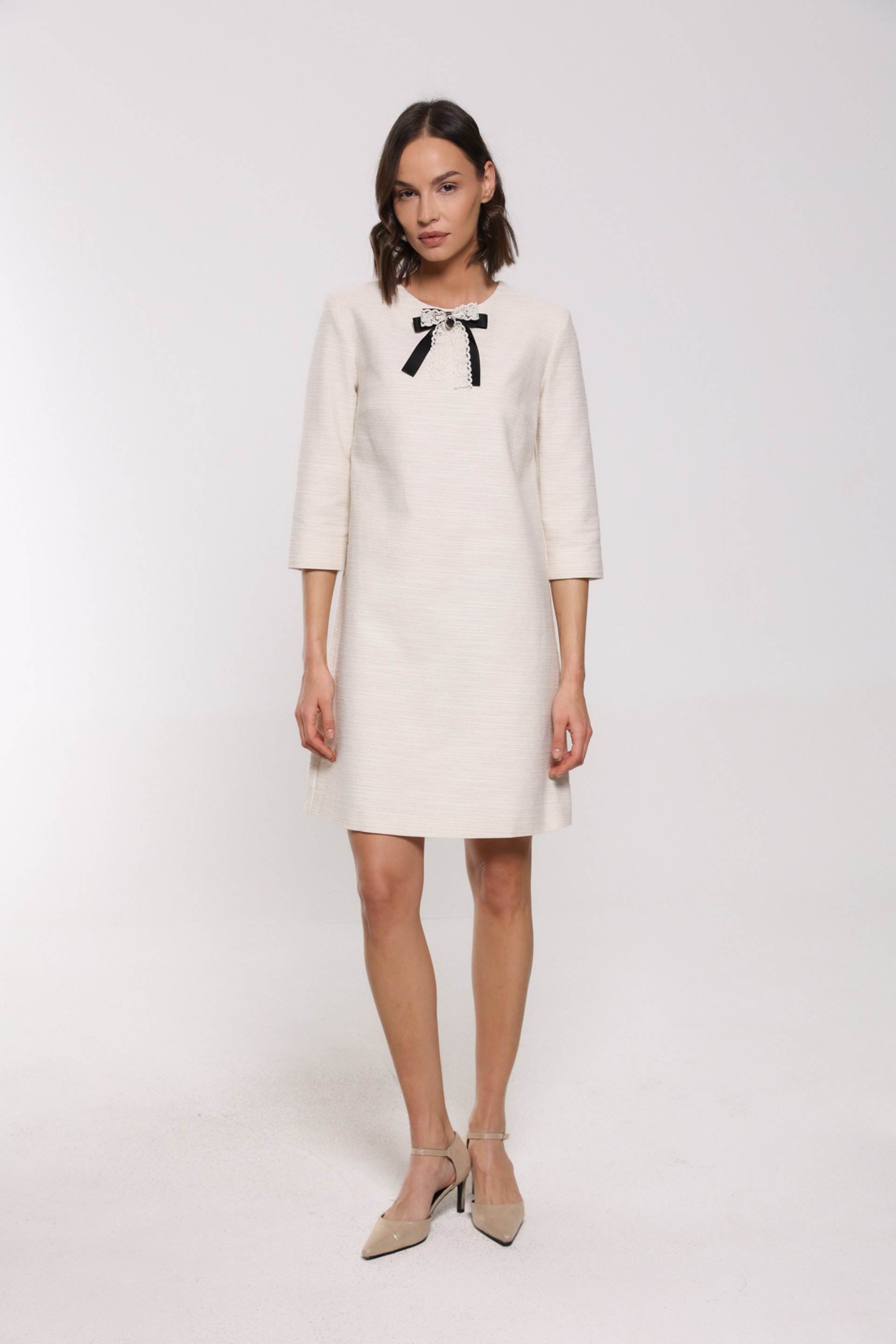 BEŽ HALJINA SA DEKORATIVNOM MAŠNOM – PS Fashion, BEŽ HALJINA SA DEKORATIVNOM MAŠNOM