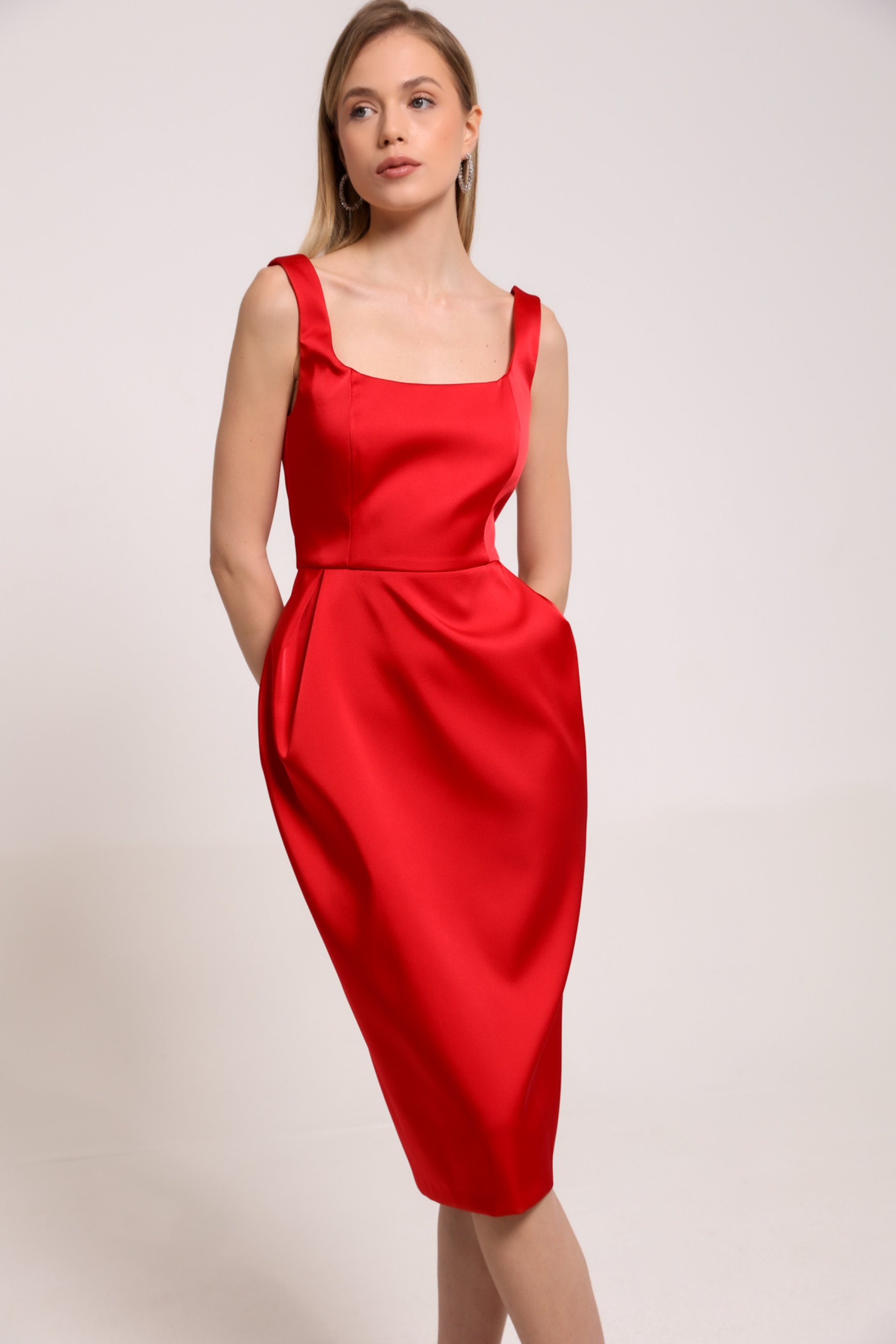 STRUKIRANA CRVENA HALJINA – PS Fashion, STRUKIRANA CRVENA HALJINA