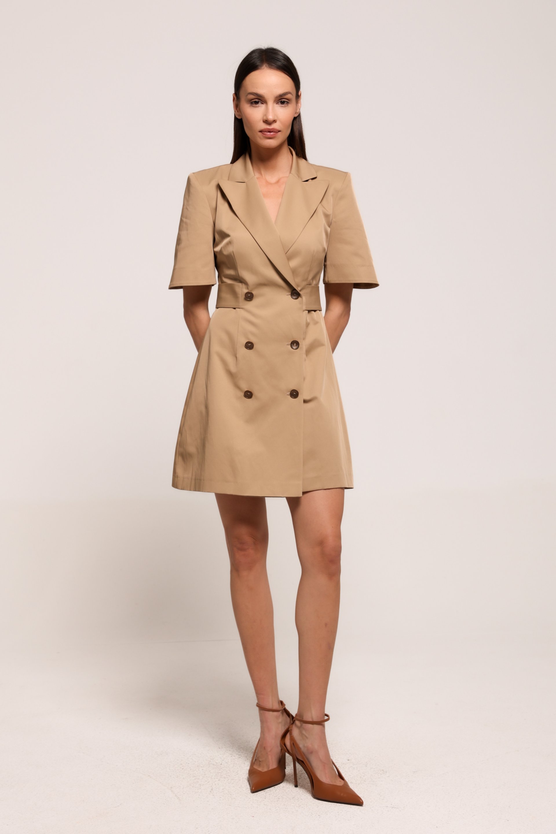 BEŽ HALJINA SA DVOREDNIM KOPČANJEM – PS Fashion, BEŽ HALJINA SA DVOREDNIM KOPČANJEM